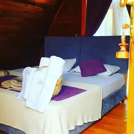 Zeyve Lavanta Tatil Koyu Szálloda *